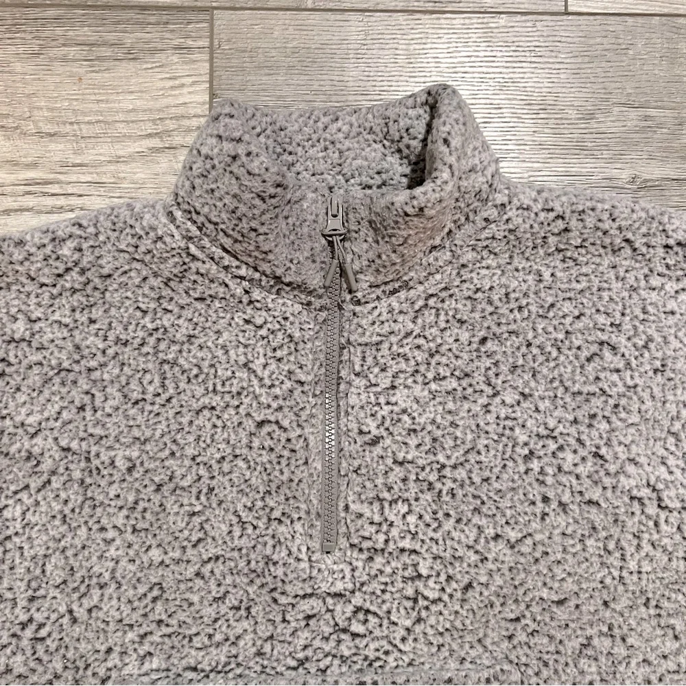 Hippie Rose Soft Gray Sherpa Teddy Quarter Zip Pullover Sweatshirt Small - Picture 4 of 10